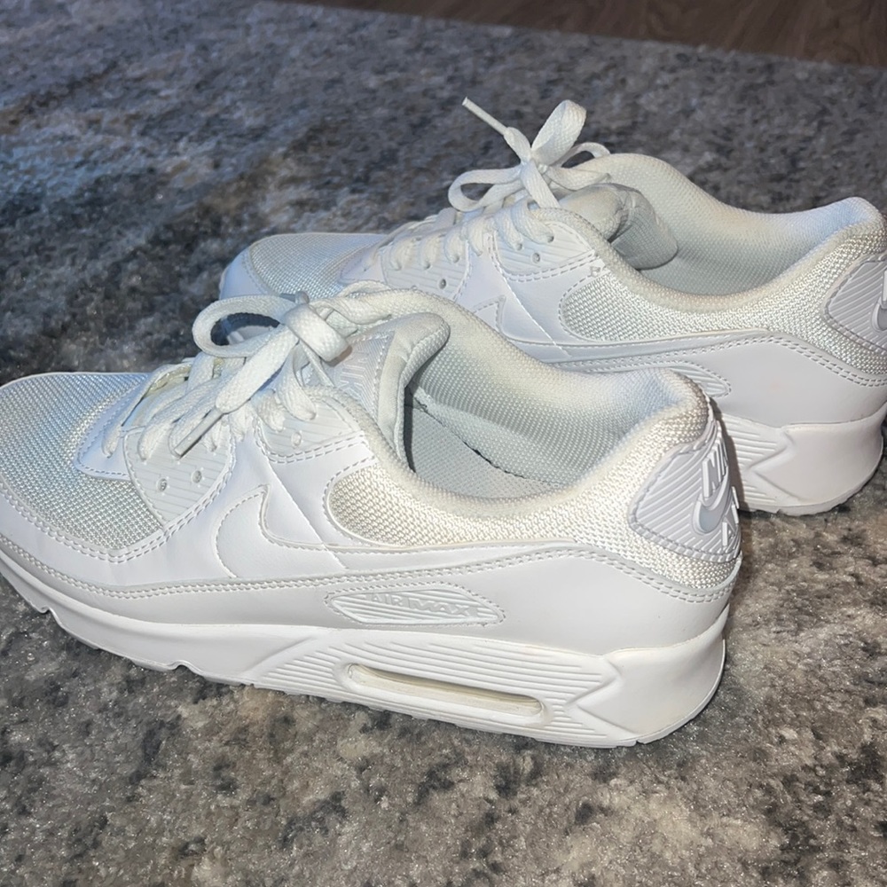 White Nike air max Mens